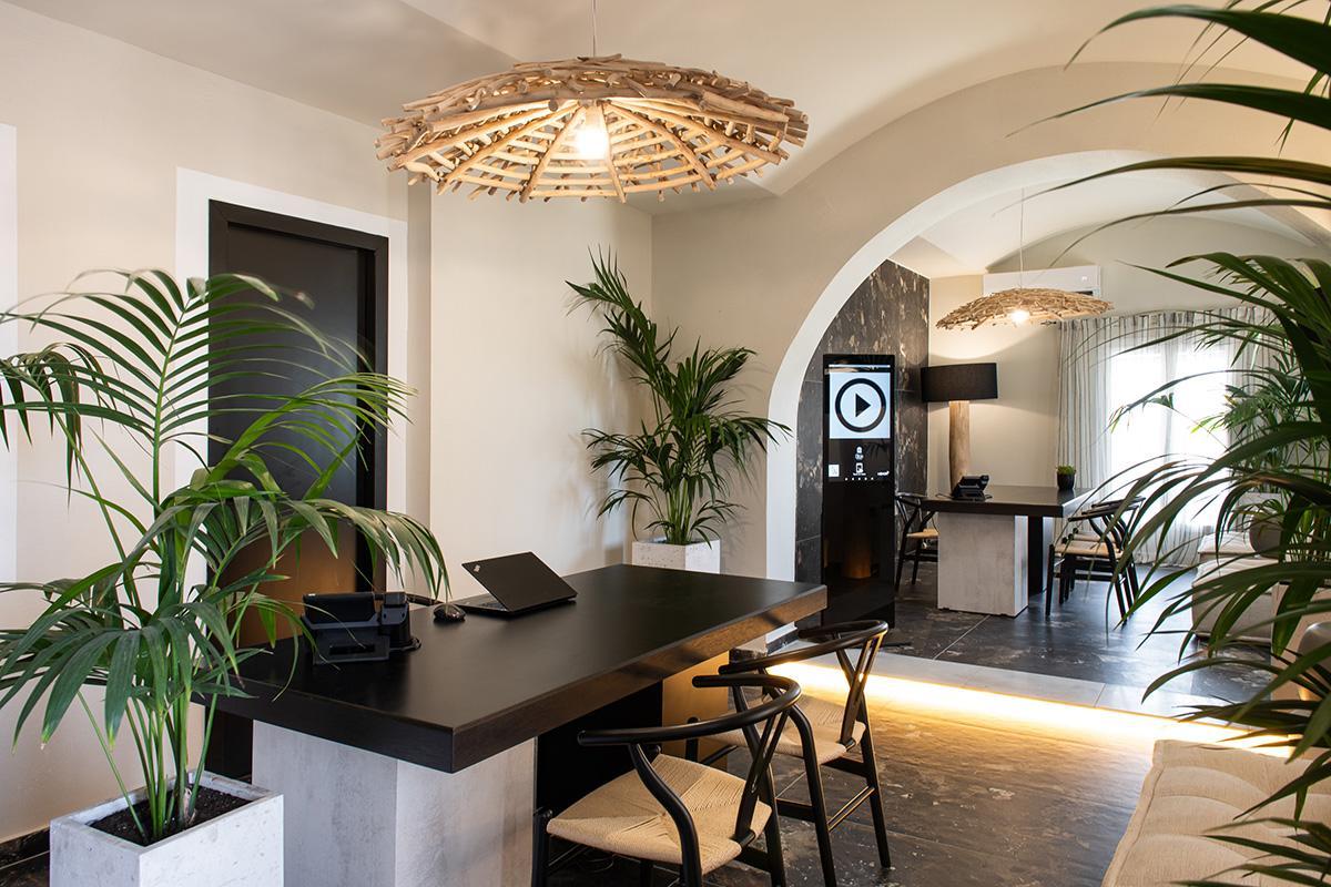 The Noverian Bios Santorini Boutique Hotel Fira  Zewnętrze zdjęcie