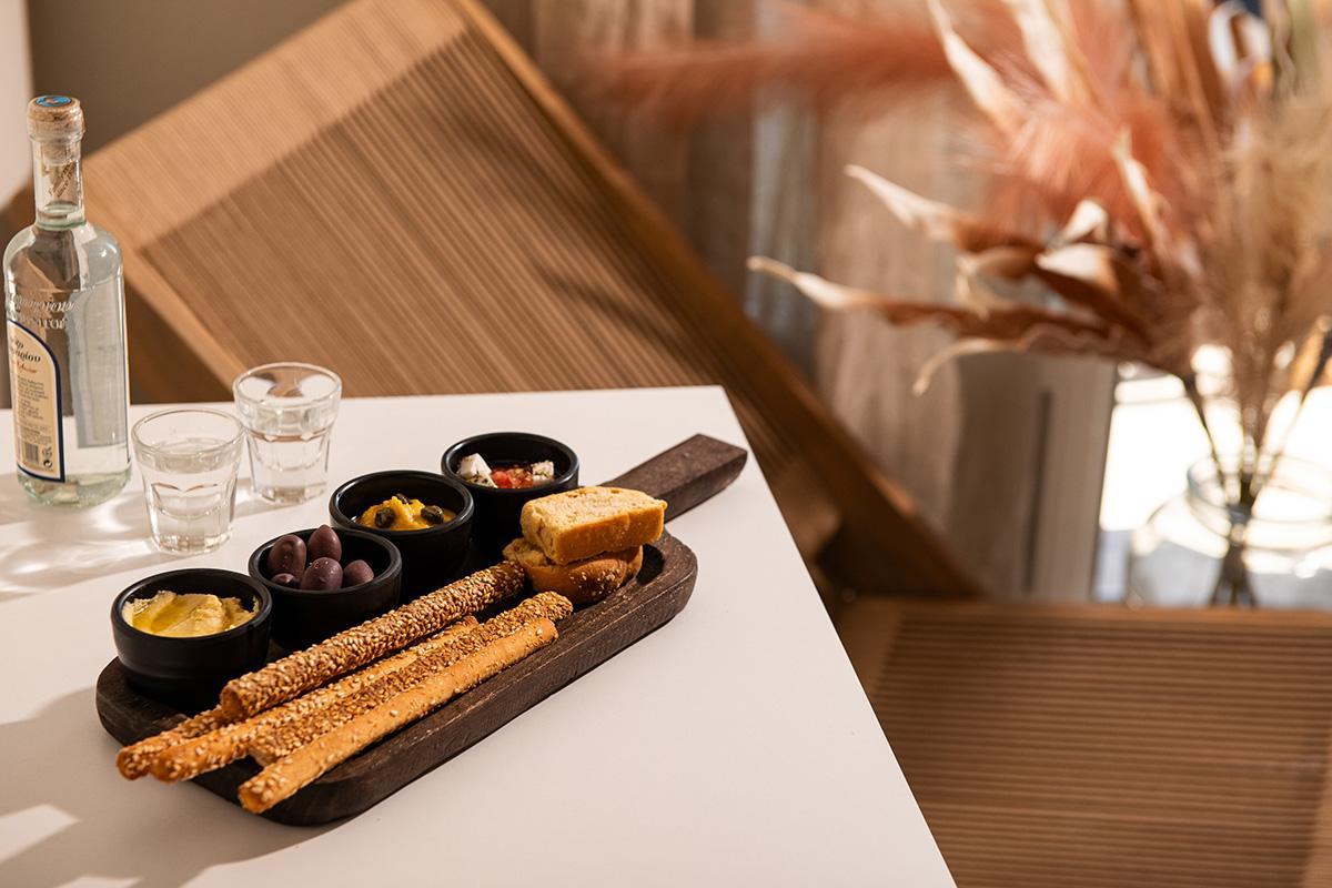 The Noverian Bios Santorini Boutique Hotel Fira  Zewnętrze zdjęcie