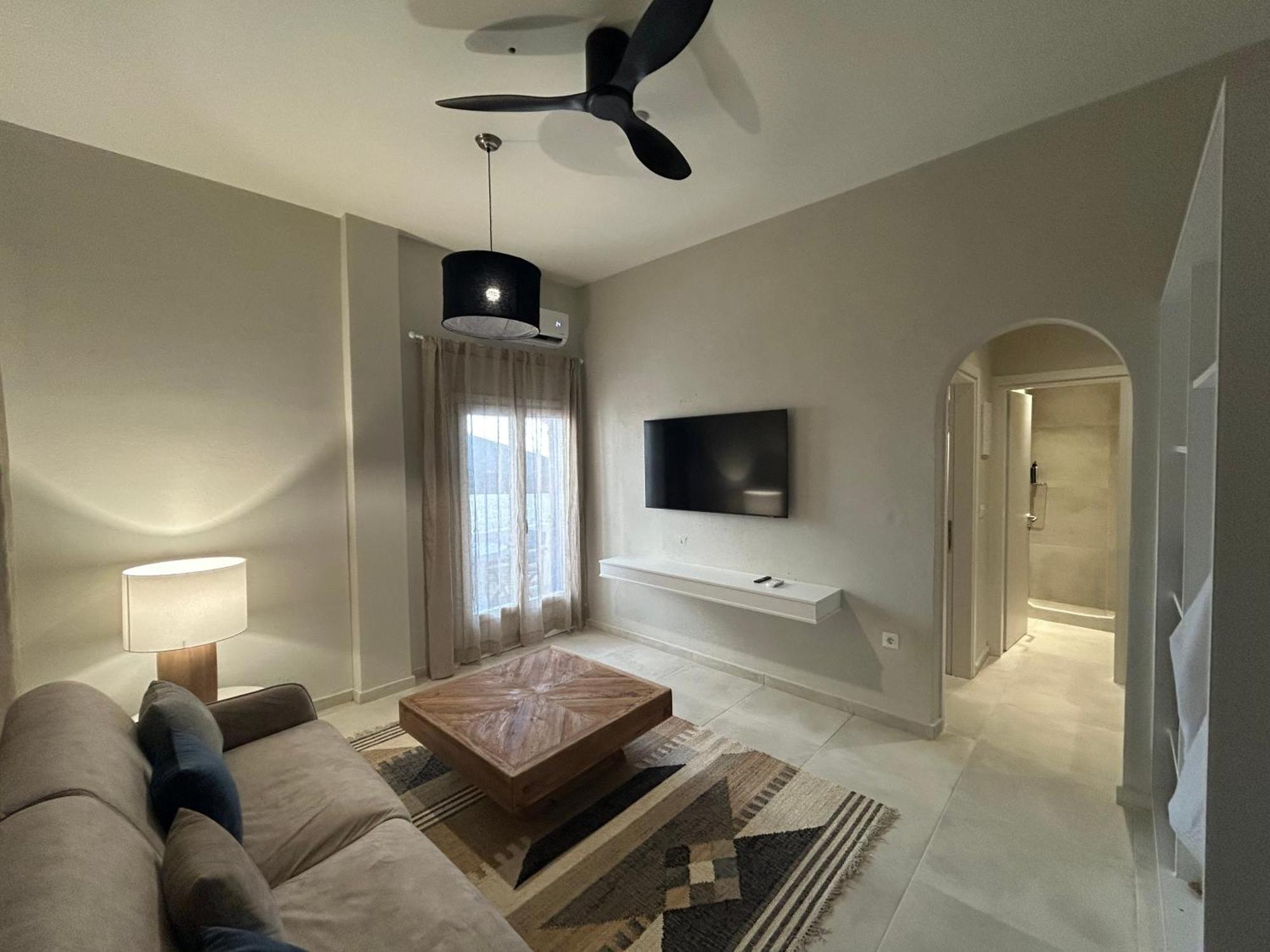 The Noverian Bios Santorini Boutique Hotel Fira  Pokój zdjęcie