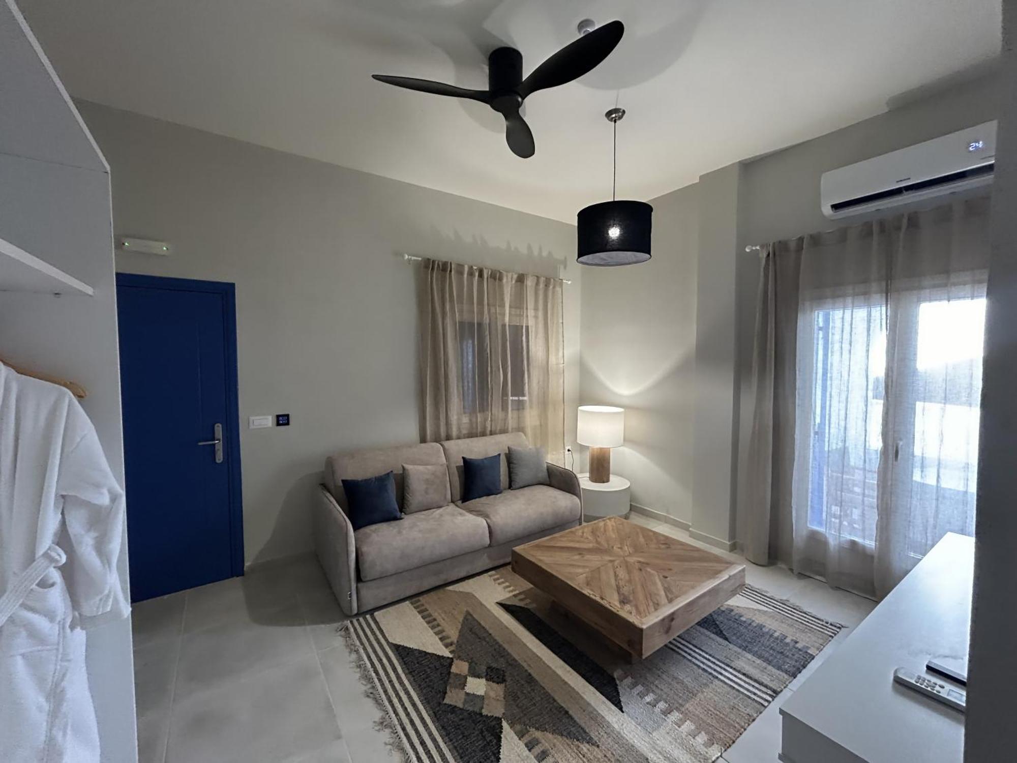 The Noverian Bios Santorini Boutique Hotel Fira  Pokój zdjęcie