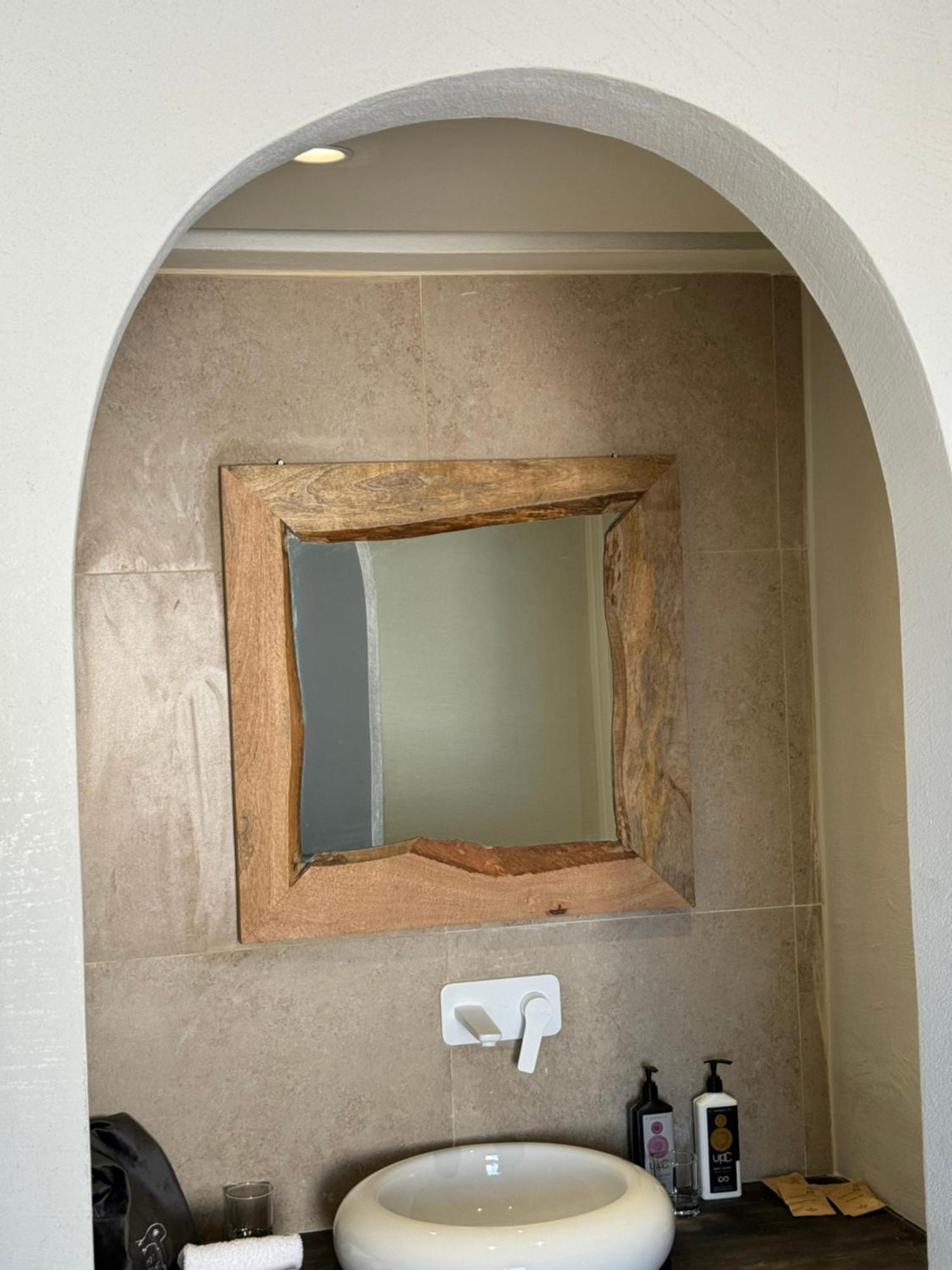 The Noverian Bios Santorini Boutique Hotel Fira  Pokój zdjęcie